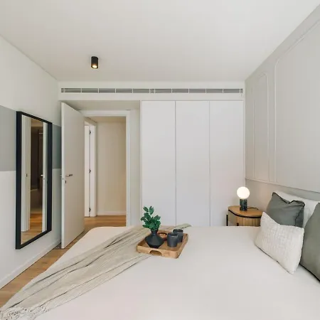 Apartamento Melides - 2 Bedrooms And Pool In Avenidas Novas Lisboa