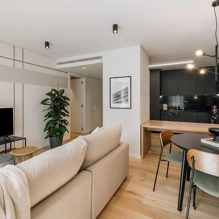 Melides - 2 Bedrooms And Pool In Avenidas Novas * Lisboa