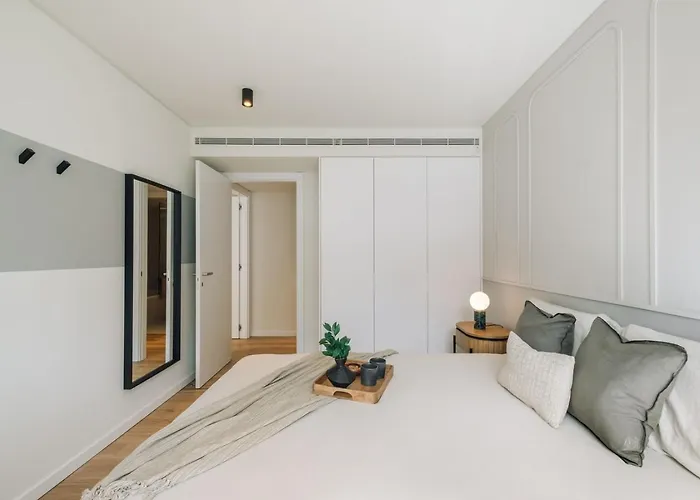 דירה Melides - 2 Bedrooms And Pool In Avenidas Novas ליסבון