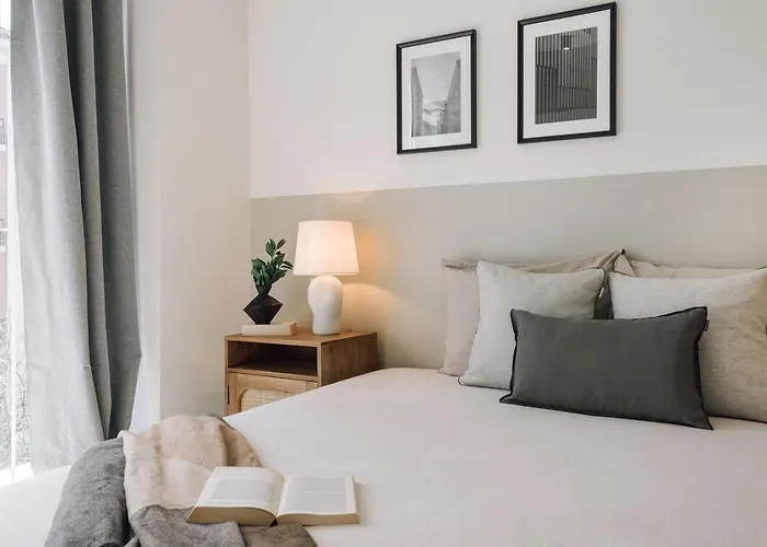 Melides - 2 Bedrooms And Pool In Avenidas Novas ליסבון